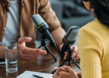 Eurostat aborda en su podcast el maltrato a la mujer con motivo del día contra la violencia de género