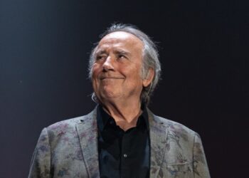 El Cancionero de la UE cuenta con temas icónicos de Serrat y Nino Bravo