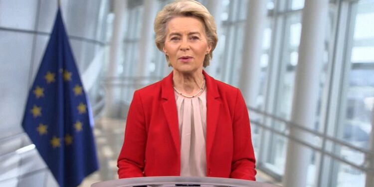 Von der Leyen: “Con el programa de inversión Global Gateway queremos facilitar la apertura económica de Uzbekistán”