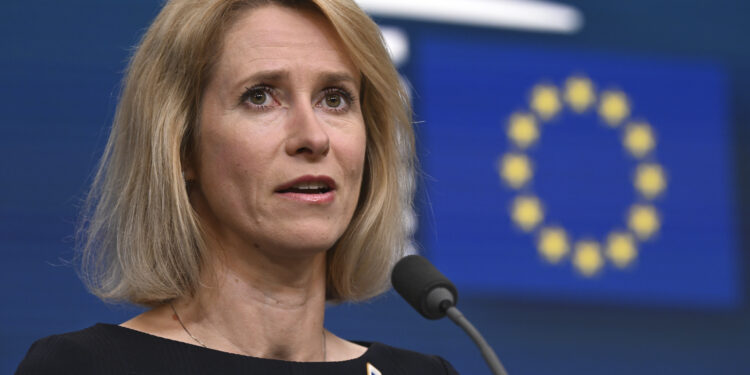 Kallas subraya que “la paz no es simplemente la ausencia de guerra” e insta a todos los Estados a “defender y cumplir sus obligaciones en materia de derechos humanos”