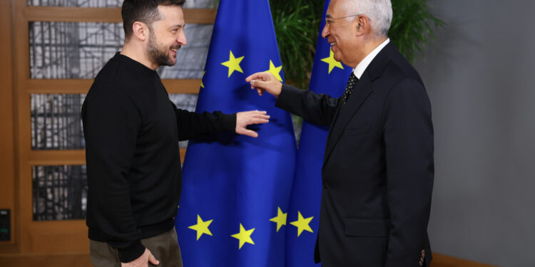 La UE rechaza las negociaciones de paz adelantadas y apuesta por fortalecer a Ucrania para aumentar la presión sobre Rusia