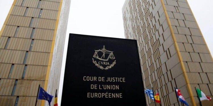 Bruselas lleva a España ante el TJUE por infligir la directiva de contratación pública