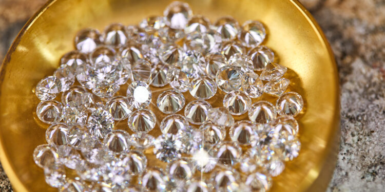 La Comisión aprueba una ayuda estatal española de 81 millones destinada a la producción de diamantes sintéticos