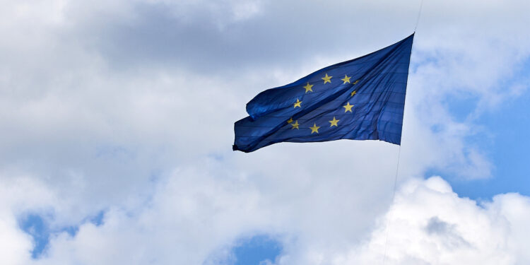 La Comisión emitirá 90.000 millones de euros en bonos de la UE durante el primer semestre de 2025