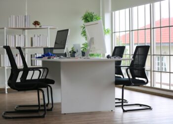 La tasa de vacantes de empleo en la zona del euro se sitúa en el 2,5%