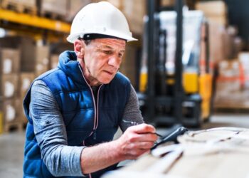 El 13% de los habitantes de la UE siguió trabajando tras recibir su primera pensión de vejez