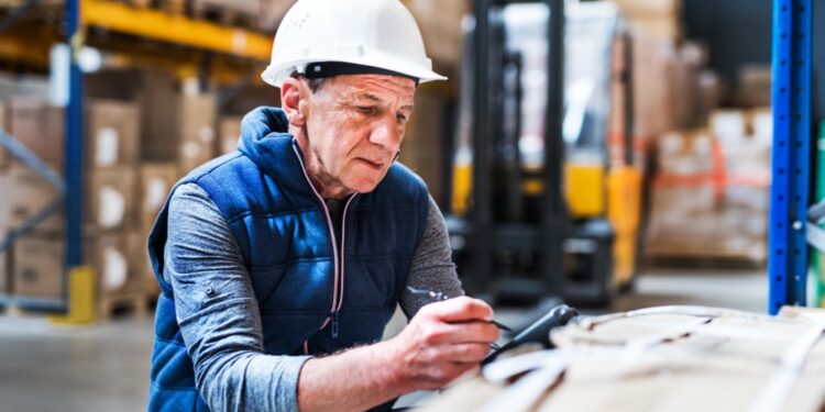 El 13% de los habitantes de la UE siguió trabajando tras recibir su primera pensión de vejez