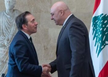 Albares anuncia en Beirut una ayuda de diez millones de euros al Ejército libanés