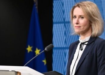 La UE acuerda empezar a levantar las sanciones a Siria, tal como pidió Albares