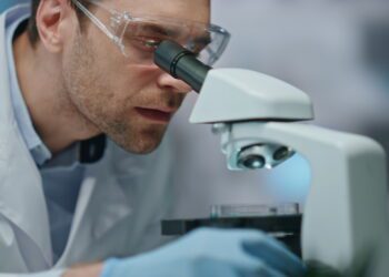 La Comisión lanza una nueva plataforma de biotecnología y producción de productos biológicos