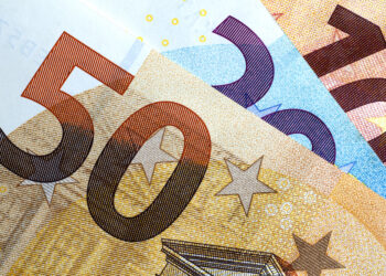 La Comisión emite 11.000 millones de euros en su primera operación sindicada de 2025