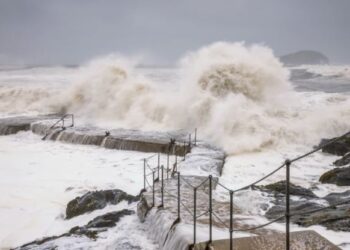 La UE envía apoyo energético de emergencia a Irlanda tras la tormenta Éowyn