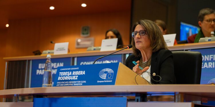 Ribera afirma que Trump ha dinamitado la “relación de confianza” entre EE.UU. y la UE