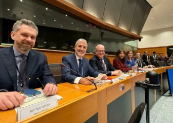 Barcelona y otras 12 ciudades europeas piden equiparar el gasto de vivienda asequible con el de defensa