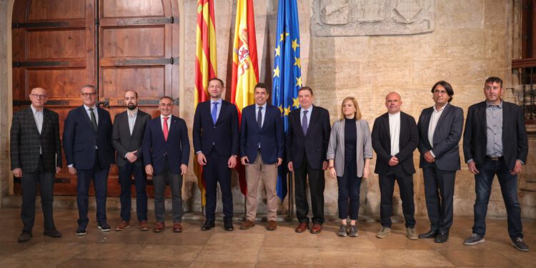 Mazón agradece al comisario Hansen el apoyo de la UE a los agricultores afectados por la DANA