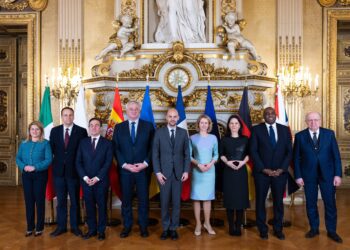 La UE insiste en que cualquier negociación de paz con Rusia «debe incluir a Ucrania y Europa»