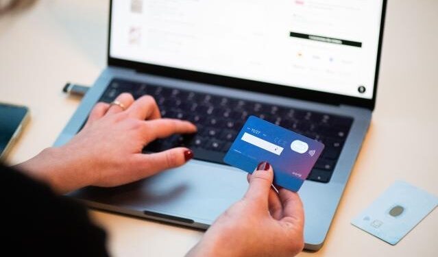 Bruselas pide aplicar aranceles a todos los paquetes de Shein y Temu