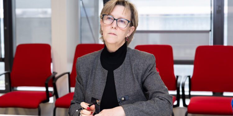 Bruselas propone reducir el ciclo de liquidación de valores de dos días a uno para 2027