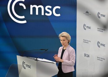 Von der Leyen propone activar la cláusula de escape para aumentar las inversiones en defensa del bloque