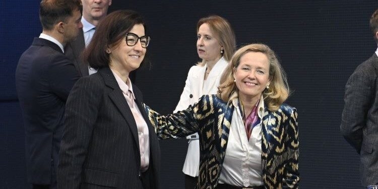 España insta a los 27 a “movilizar recursos privados” para cumplir la Agenda 2030