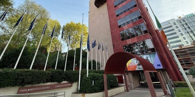 El PP reclama al Gobierno la transposición de las 87 directivas europeas pendientes