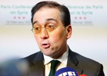 Albares advierte desde Múnich que “una paz rápida a espaldas de Ucrania y la UE no garantiza la paz”