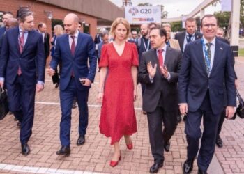 Albares y sus homólogos de la UE y Noruega abordan la crisis de Ucrania en los márgenes del G20