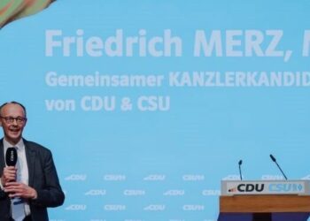 España felicita a Merz y celebra la exclusión de la ultraderecha en el nuevo gobierno