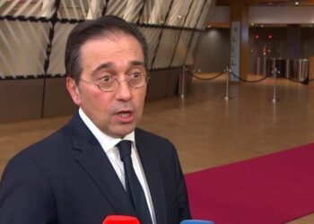 Albares: “Lo que España defendía casi en solitario en Oriente Medio ahora es una posición común de la UE”