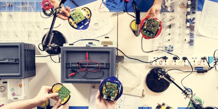 Bruselas apoya a Alemania con 920 millones en la producción de semiconductores