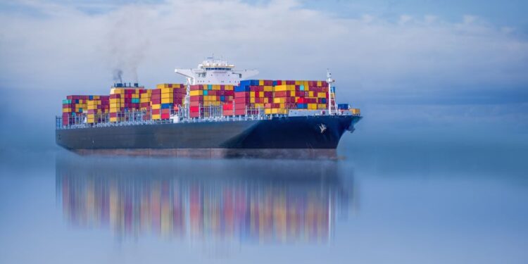 La UE avanza en transporte marítimo sostenible, pero persisten desafíos