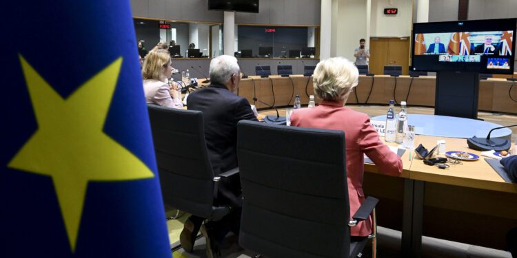 Costa, von der Leyen y Kallas coordinan con aliados de la OTAN el refuerzo militar y la ayuda a Ucrania tras la cumbre europea especial