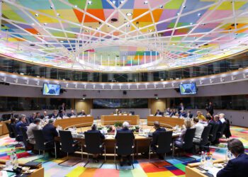 Las divisiones sobre financiación y el enfoque del plan de rearme marcan el debate sobre la defensa europea