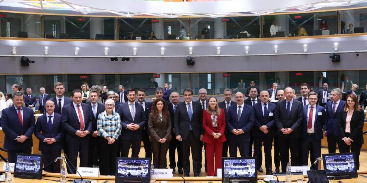 El Consejo adopta las conclusiones sobre la política de cohesión post-2027 con la oposición de Hungría a vincular fondos al Estado de Derecho