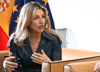 Yolanda Díaz insiste en Bruselas: «No se trata de subir o bajar el presupuesto militar, sino de reorganizar la política de defensa en Europa»