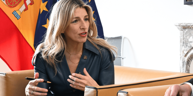 Yolanda Díaz insiste en Bruselas: «No se trata de subir o bajar el presupuesto militar, sino de reorganizar la política de defensa en Europa»