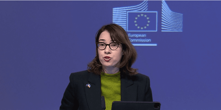 La UE insiste en reafirmar su apoyo militar a Ucrania antes de posibles negociaciones de paz