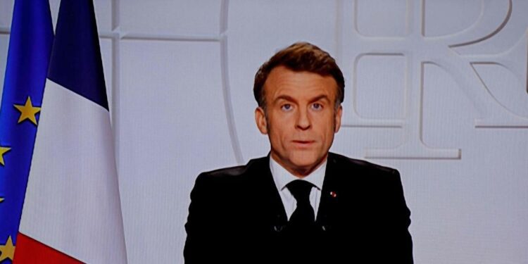 Macron insta a Europa a reforzar su autonomía ante la incertidumbre del apoyo estadounidense