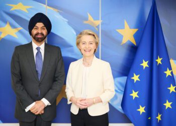 Bruselas y el Banco Mundial se unen para ampliar el acceso a la energía en África