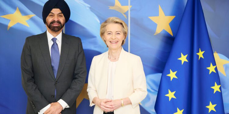 Bruselas y el Banco Mundial se unen para ampliar el acceso a la energía en África