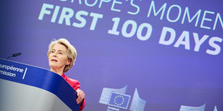 Balance de 100 días de gestión: Von der Leyen reafirma la alianza con EE.UU. y propone un ambicioso plan de rearme europeo