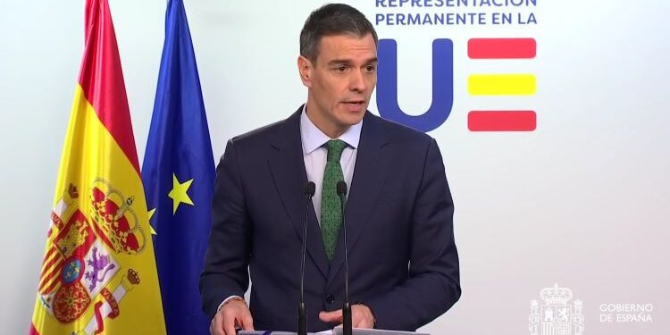 Sánchez anuncia en Bruselas que España va a cambiar sus plazos para alcanzar el 2% en defensa antes de 2029