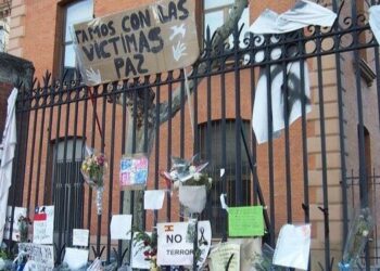 Sánchez y Albares recuerdan, en el 11M, a las víctimas de “fanatismo” y la “sinrazón terrorista”