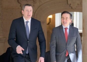 Albares destaca ante el viceprimer ministro ucraniano los esfuerzos de su país por “una paz justa y duradera”