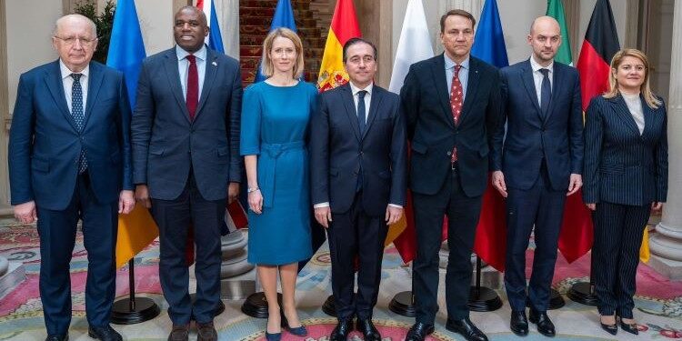 El Grupo 5+ anuncia en Madrid un “destacado” apoyo militar a Ucrania “a corto y largo plazo”