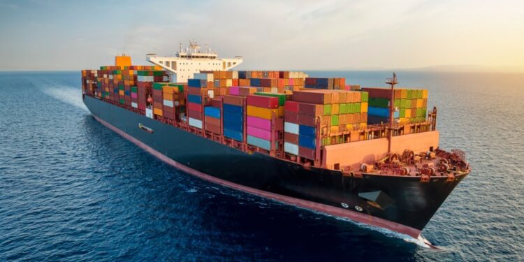 La UE exportó 531.600 millones de euros en bienes a Estados Unidos en 2024