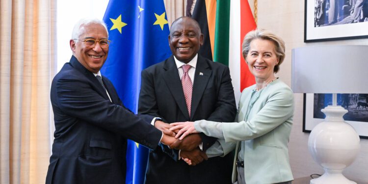 Von der Leyen anuncia un paquete Global Gateway para Sudáfrica por valor de casi 5.000 millones de euros