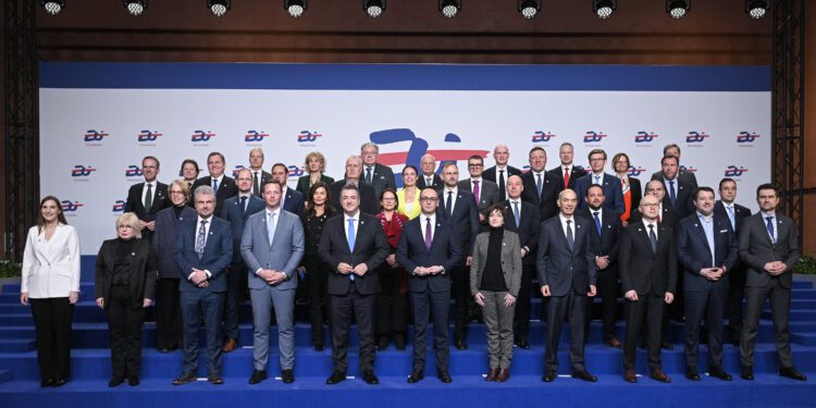 Los ministros de Transporte de la UE reafirman la necesidad de un sistema de transporte resiliente para la seguridad y defensa europea