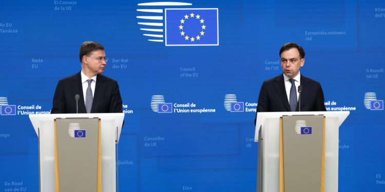 El Ecofin estudia flexibilizar las reglas fiscales para el gasto en defensa sin acuerdo sobre su alcance