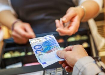 La inflación anual desciende hasta el 2,3% en la zona euro